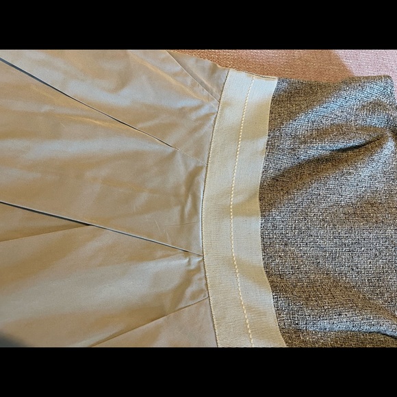 Gorgeous Penny Black dress with satin ribbon detailing and tweed bodice - Picture 3 of 3